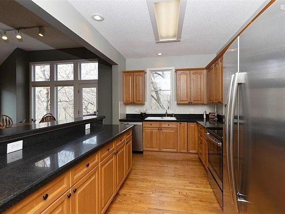 4th image of 13408 W 126th St