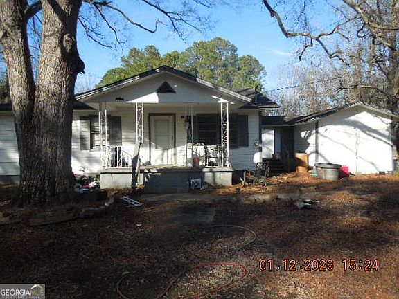 2nd image of 152 Hennon Dr NW