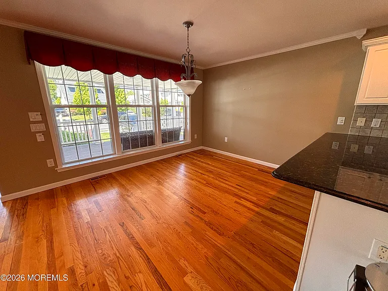 513 Evergreen Ave — Photo 16