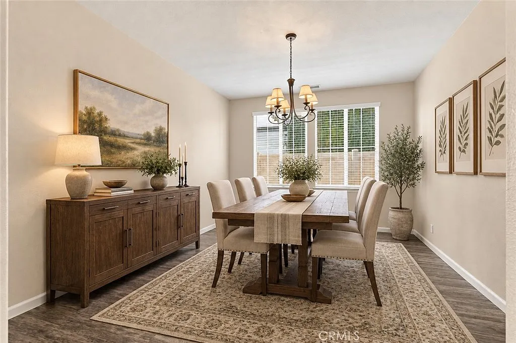 5 bed, 3016 sqft, $5,800 — Photo 4