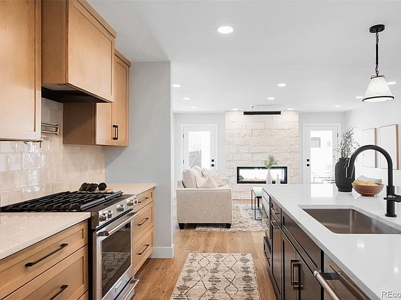 4th image of 1757 W 36th Avenue