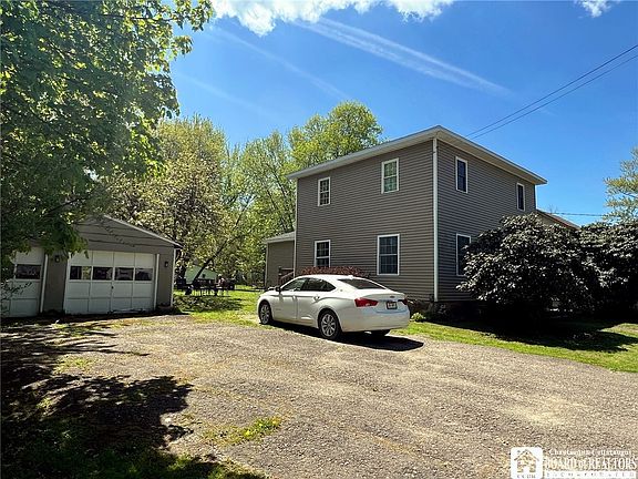 2nd image of 14 Kinney St