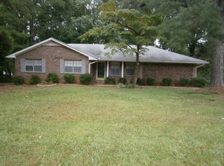 990 Flamingo Dr, Austell, GA 30168