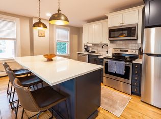 133 Court St APT 1, Plymouth, MA 02360