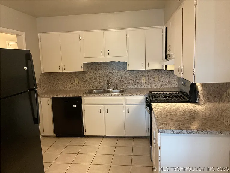 1575 S 67th East Ave — Photo 5