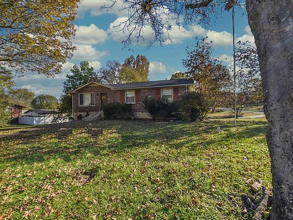 3rd image of 238 Lakeside Park Dr