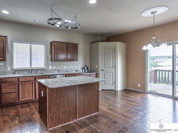 3rd image of 10706 S 27th Ave
