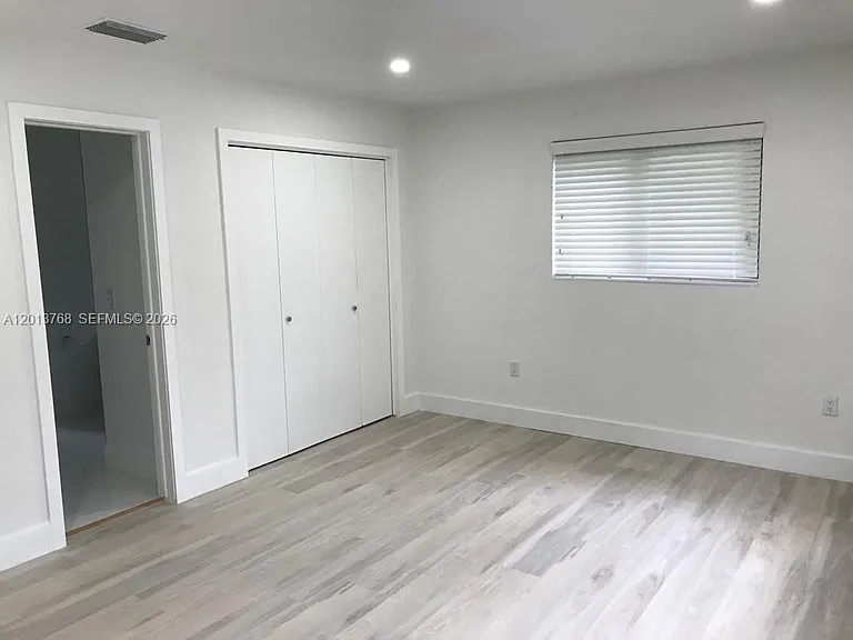 9401 SW 64th Ter — Photo 3