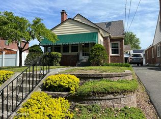 46 Valleyview Ave, Troy, NY 12180
