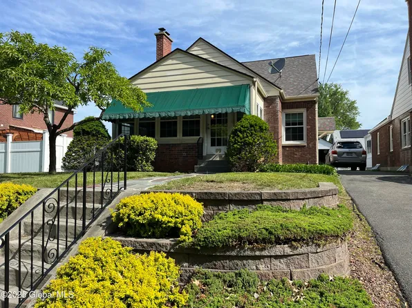 46 Valleyview Avenue, Troy, NY 12180
