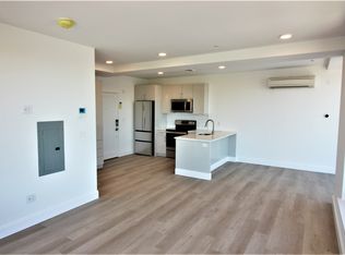 1 Newcomb St #601, Boston, MA 02118