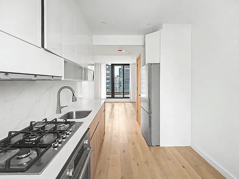 42-62 Hunter St #10A — Photo 16