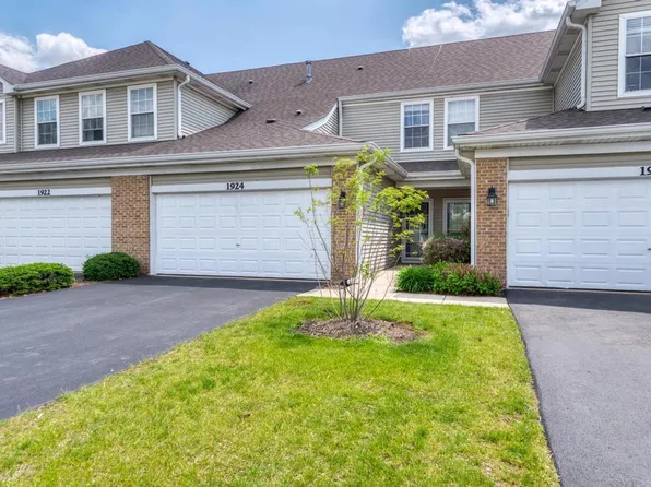 1924 Golden Gate Ln, Naperville, IL 60563