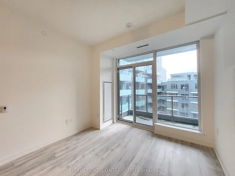 7 Golden Lion Hts #N625 — Photo 5