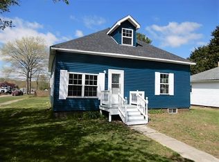 1002 N 9th St, Clinton, IN 47842