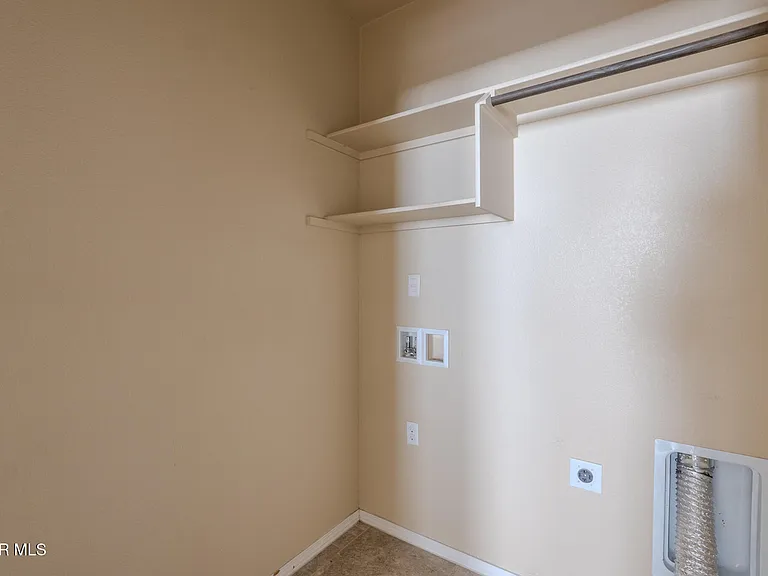 12485 Knightsbridge Dr — Photo 31