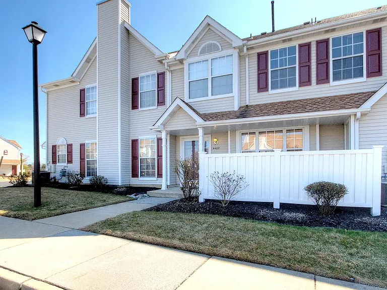 4402 Aberdeen Ln — Photo 13
