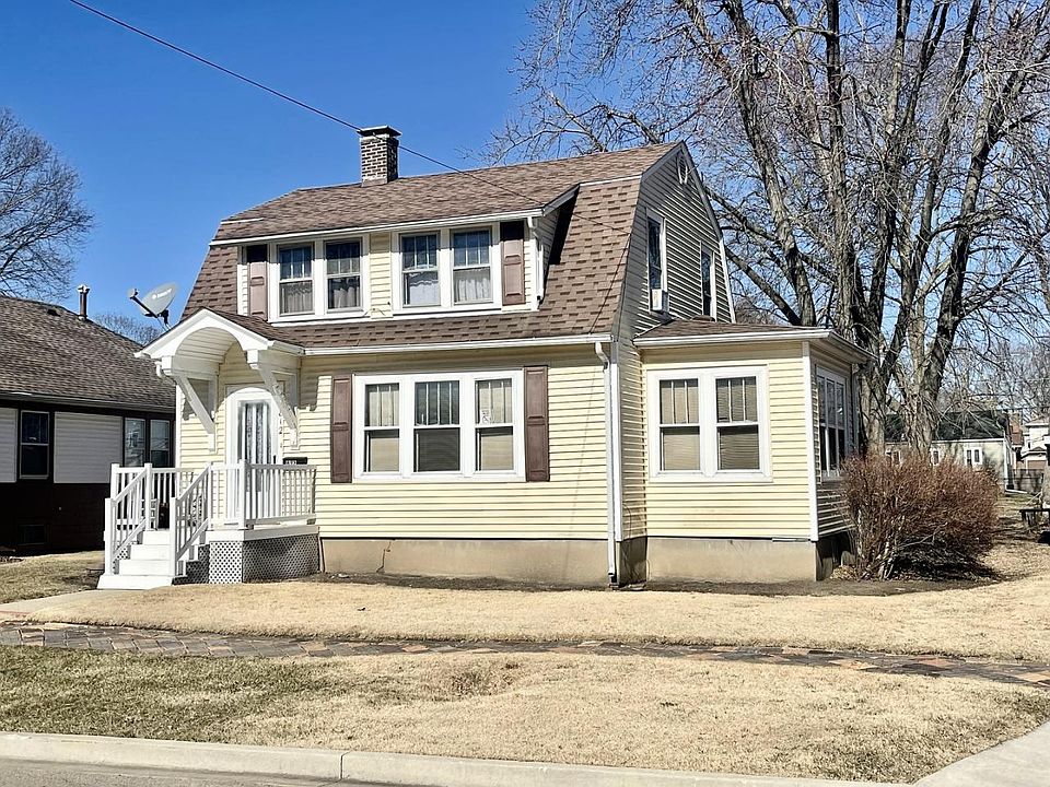 1st image of 812 Illinois Ave