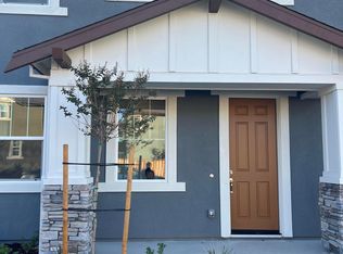 402 Mystic Ln, Pittsburg, CA