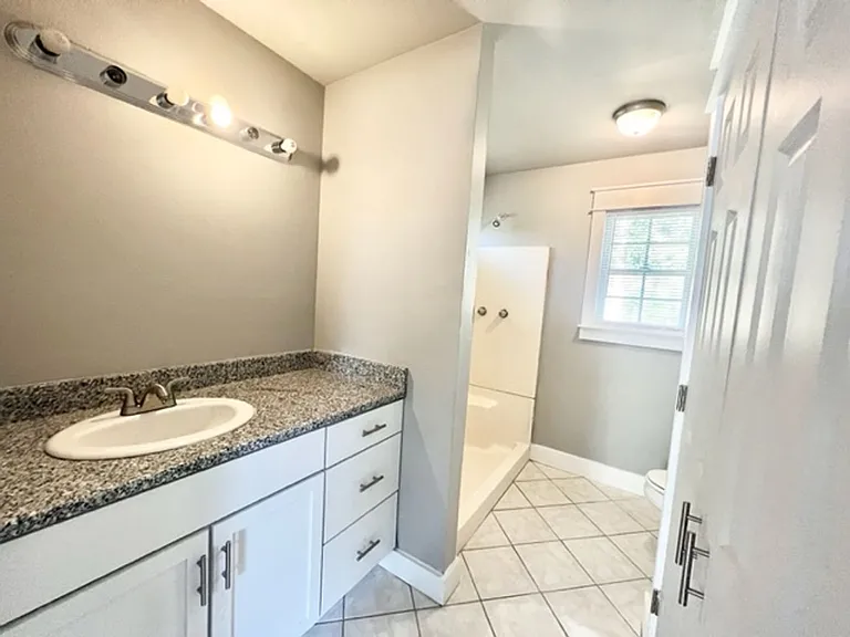 140 Hickory Loop Dr — Photo 21