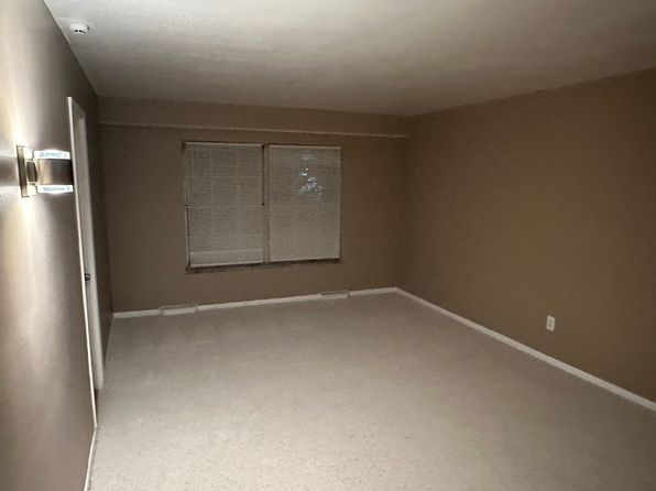 3279 Warrensville Center Rd #20-D