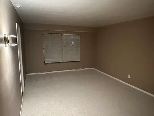 3279 Warrensville Center Rd #20-D Photo 1