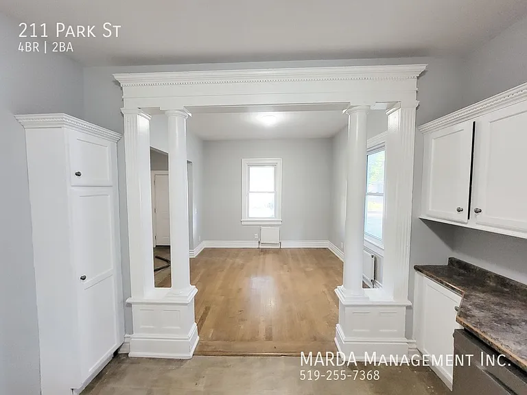 211 Park St — Photo 9