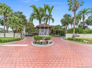 8713 SW 79th Pl, Miami, FL 33143