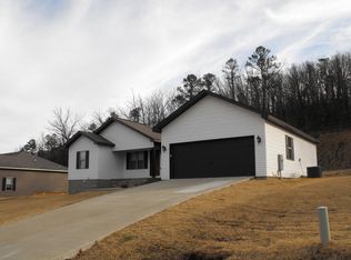 186 Stone Flag Rd, Batesville, AR 72501