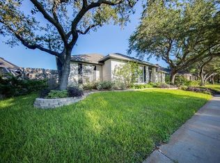 7425 Lake Como Dr, Corpus Christi, TX 78413