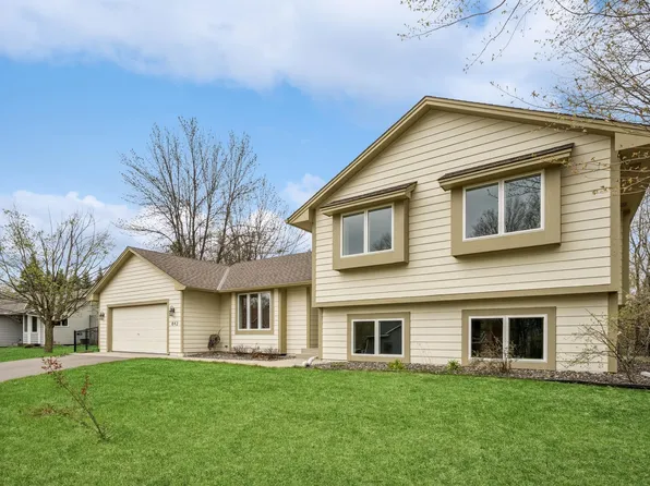 842 10th St S, Delano, MN 55328