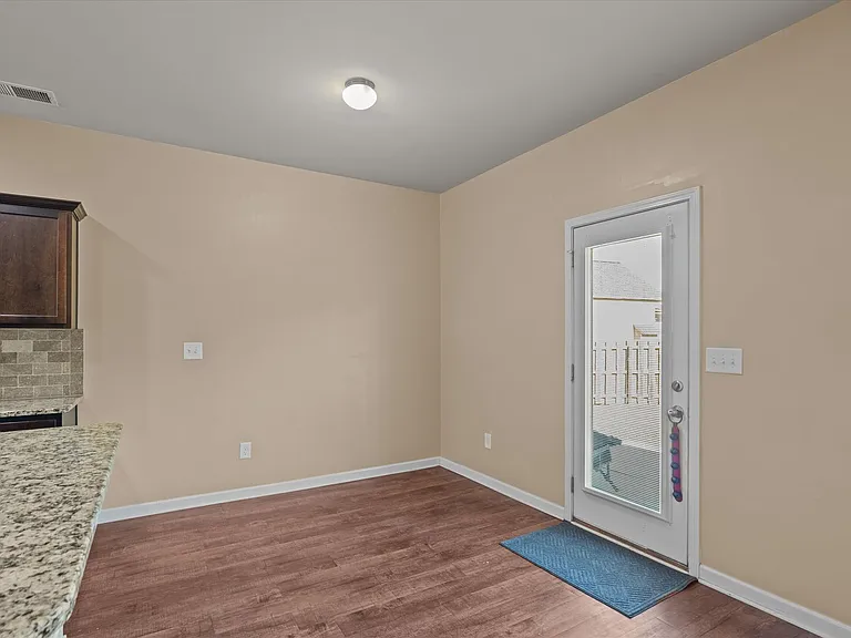 4704 Southwind Rd — Photo 24