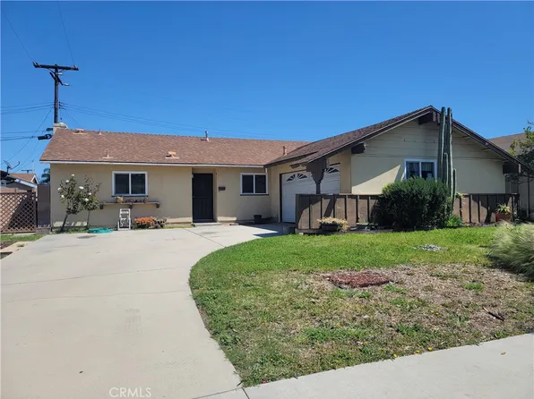 17072 Rotterdam Ln, Huntington Beach, CA 92647