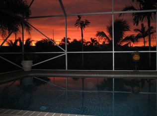 525 N Cypress Dr, Tequesta, FL 33469