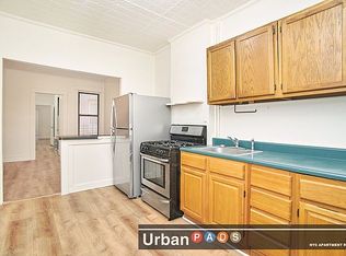 1890 Cornelia St #2R, Ridgewood, NY 11385