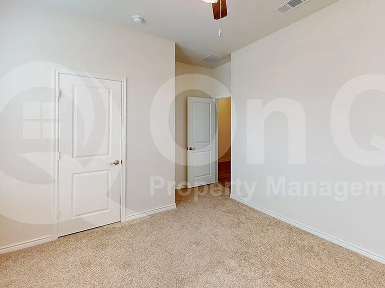 1932 Willie Ray St — Photo 17