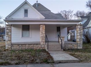 608 Park Ave, Excelsior Springs, MO 64024