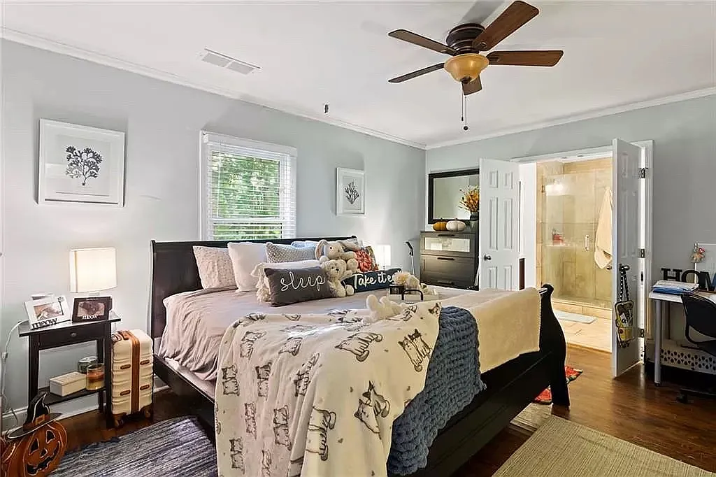 3 bed, 1500 sqft, $2,200 — Photo 1