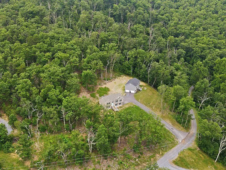 1617 Tomahawk Trl — Photo 41
