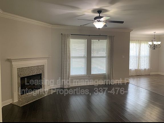 4th image of 402 Meadowland Dr