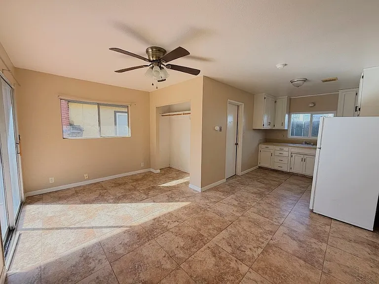 455 Columbia Ave — Photo 18