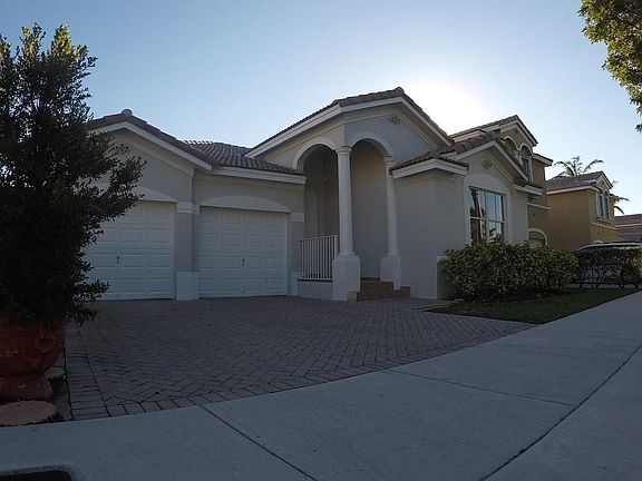 2nd image of 11270 NW 48th Ter