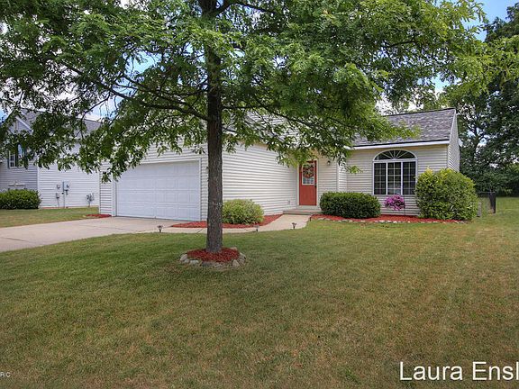 2nd image of 230 Prairie Run Dr NE