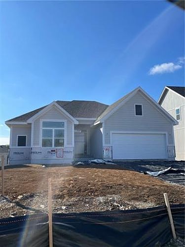 1st image of 4701 NE 85th Ter