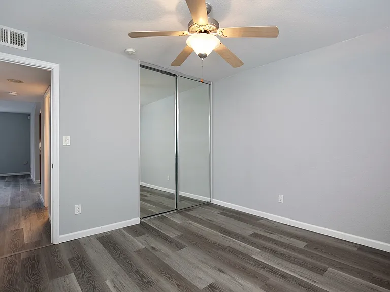 4463 Home Ave #4 — Photo 9