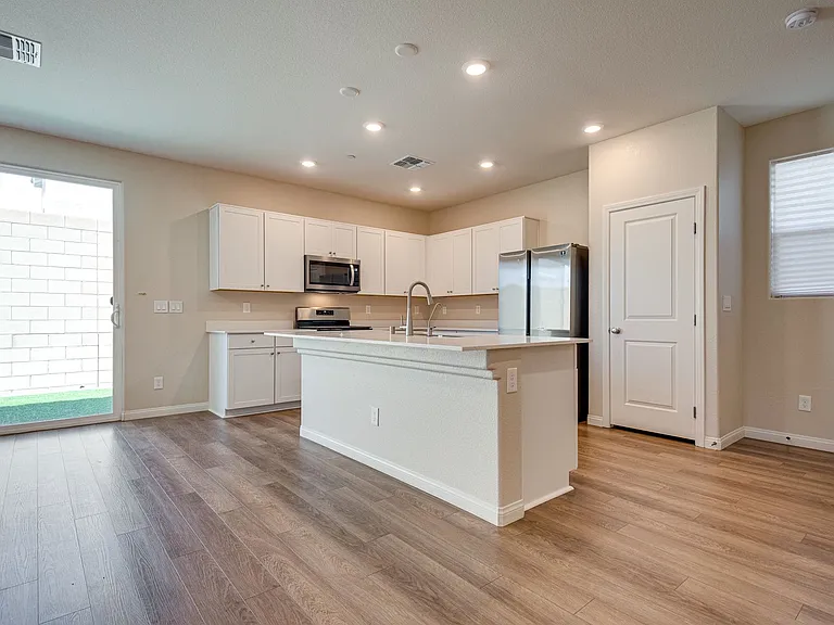 6953 Antequera St — Photo 17