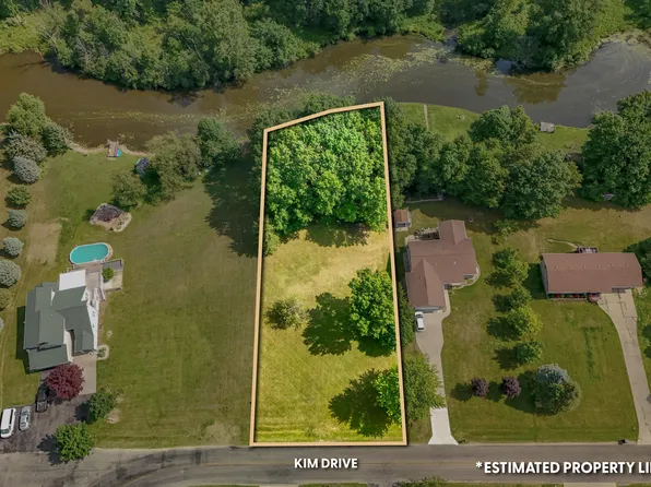 4801 Kim Dr, Hillsdale, MI 49242