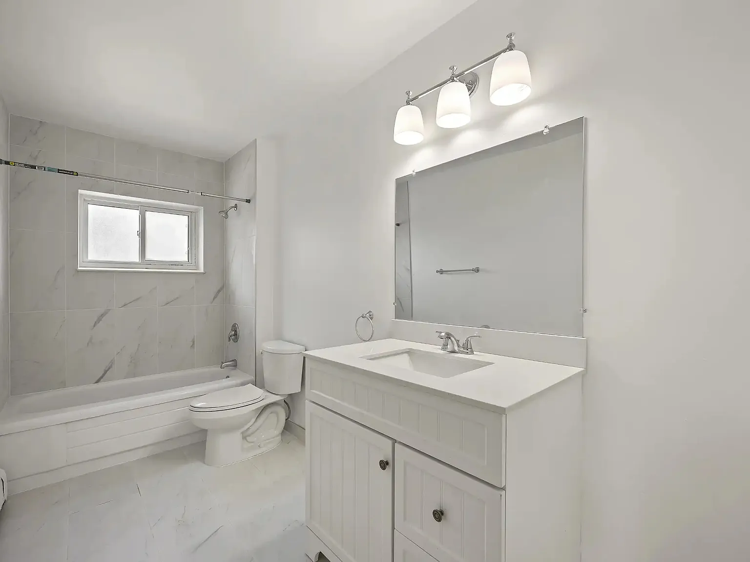 195 Lindsay Street Townhouses — Photo 3