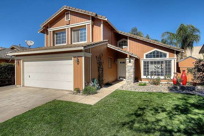 1st image of 1975 Foxwood Ct