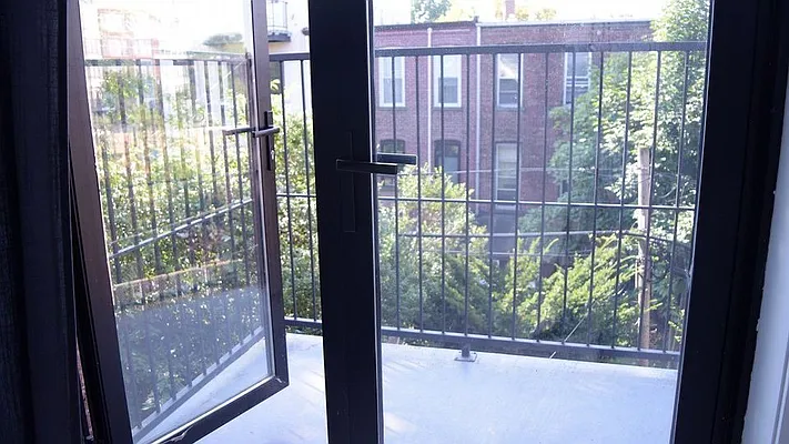 Rented by Nooklyn NYC LLC | media 29